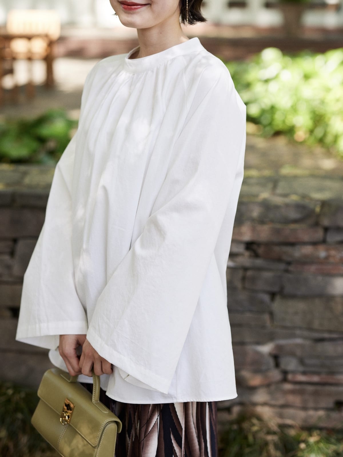 sleeve slit gather blouse POPUP