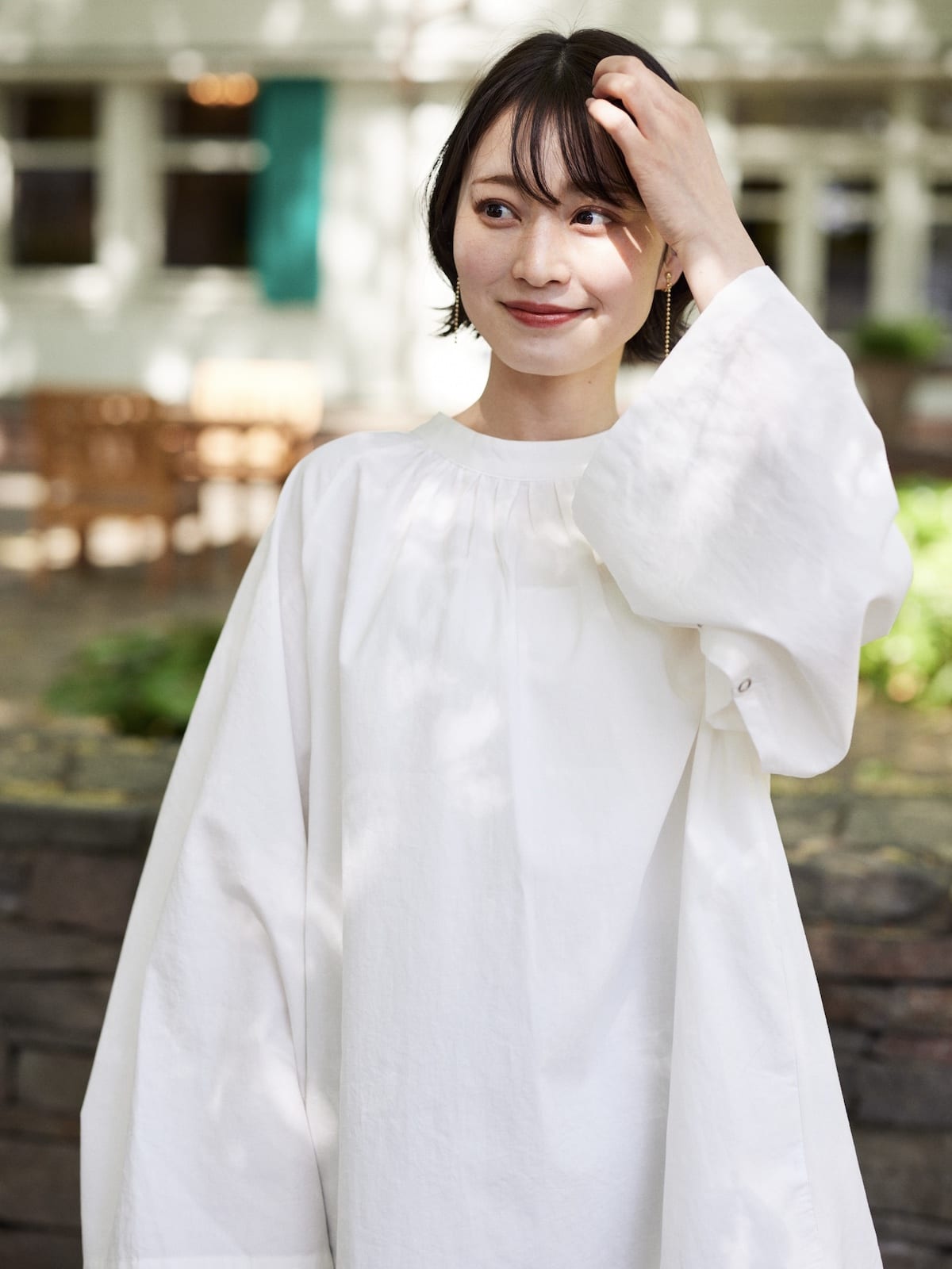 sleeve slit gather blouse POPUP